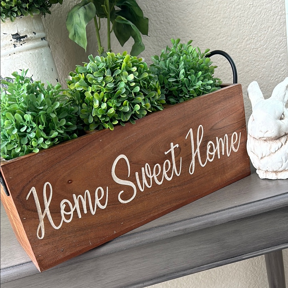 Home Sweet Home Wooden Planter Box